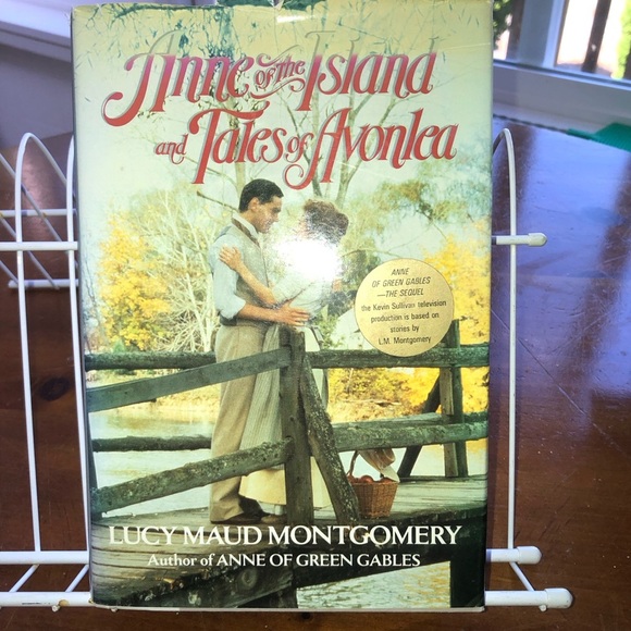 Anne of Green Gables Sequel Book - Picture 1 of 12